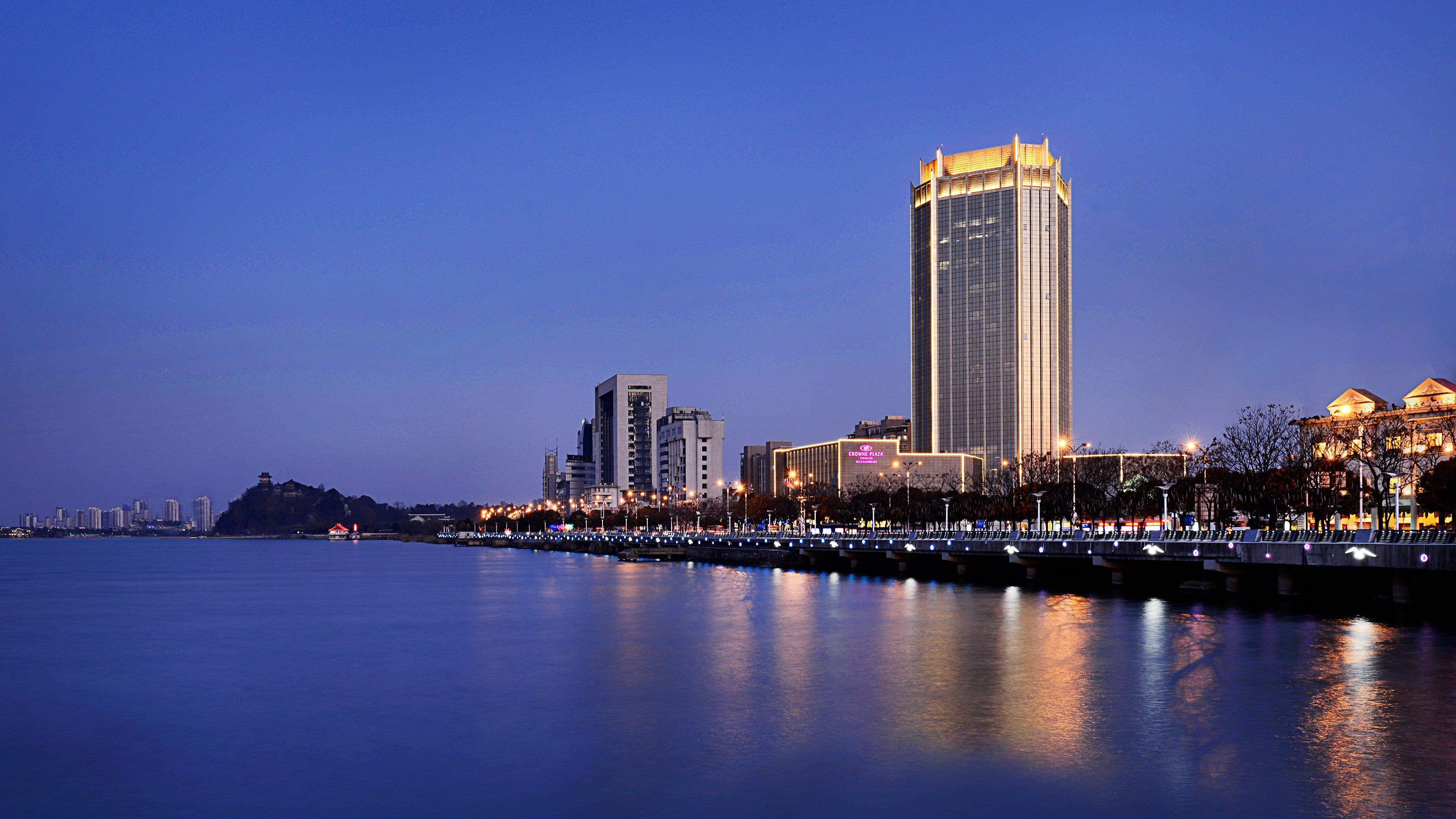 Crowne Plaza Zhenjiang By Ihg Zhenjiang (Jiangsu) Exterior foto