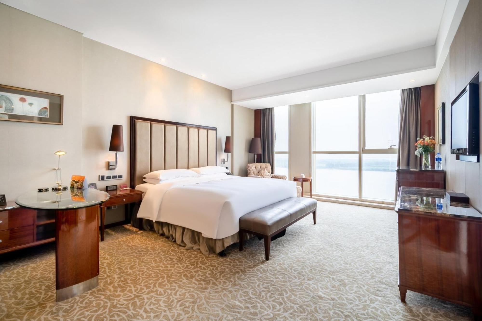 Crowne Plaza Zhenjiang By Ihg Zhenjiang (Jiangsu) Exterior foto