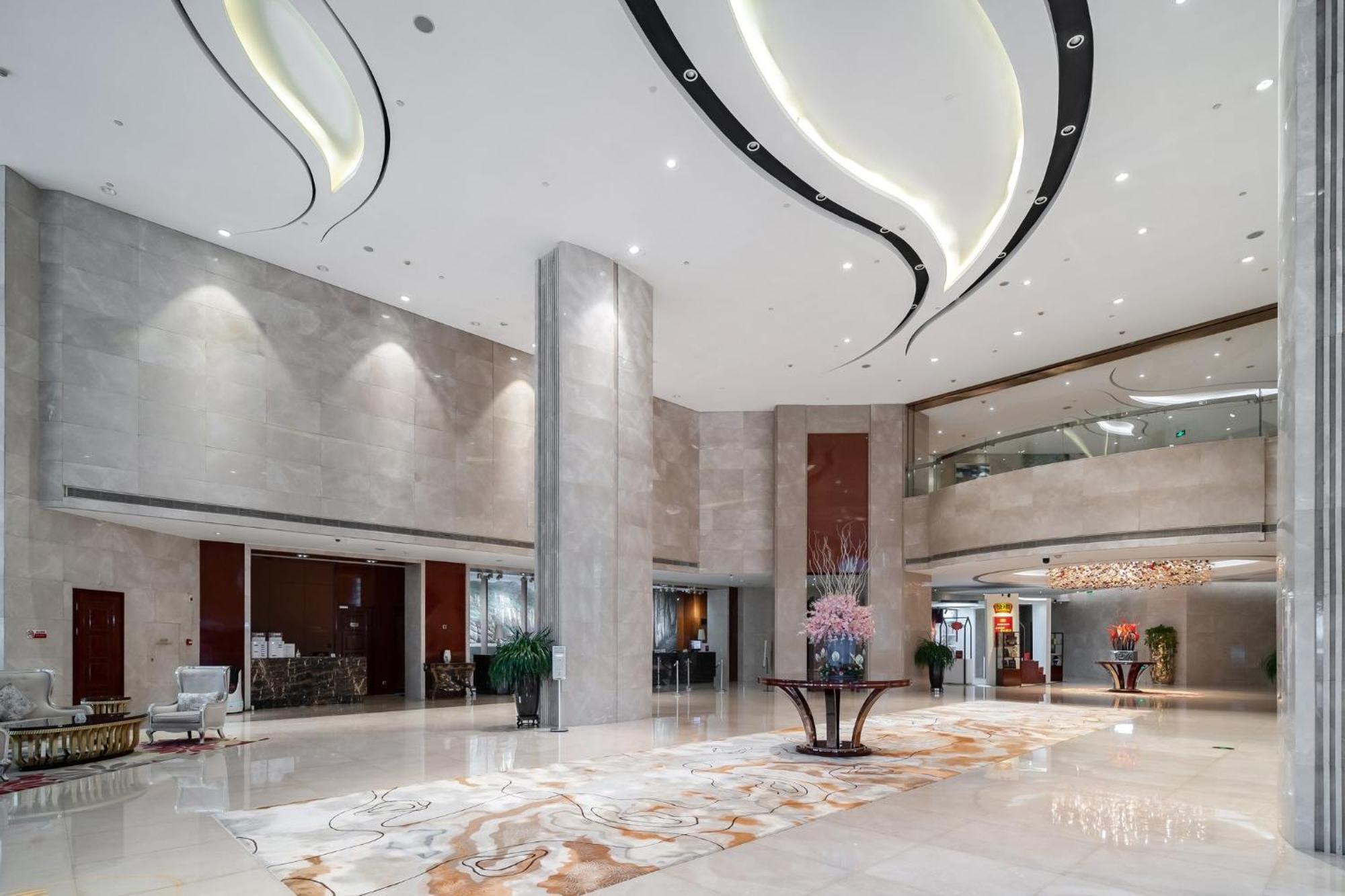Crowne Plaza Zhenjiang By Ihg Zhenjiang (Jiangsu) Exterior foto