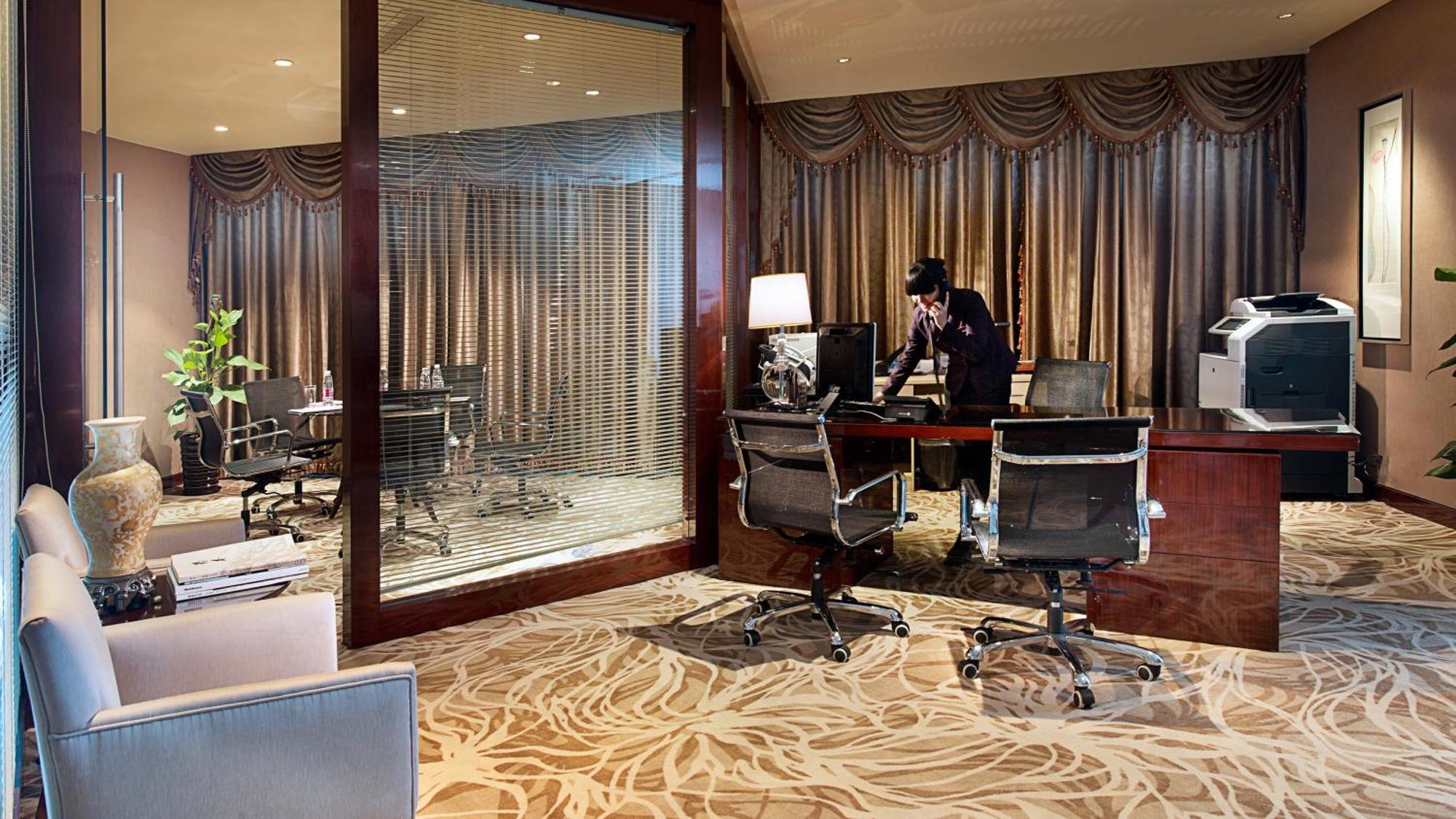 Crowne Plaza Zhenjiang By Ihg Zhenjiang (Jiangsu) Exterior foto
